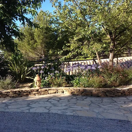 La Desirade D'hotes En Provence