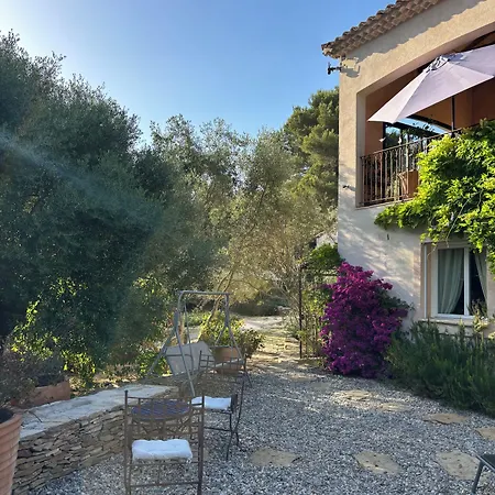 La Desirade D'hotes En Provence Hotel 3*