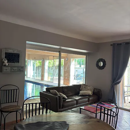 فندق La Desirade D'hotes En Provence 3*